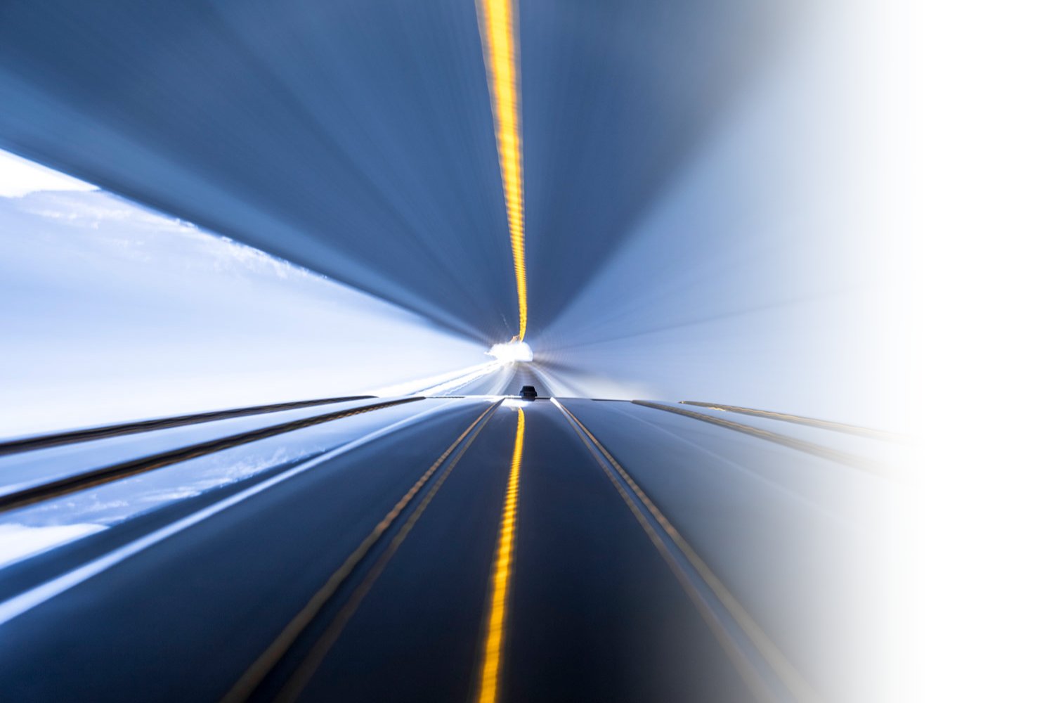 Fahrt durch einen Tunnel